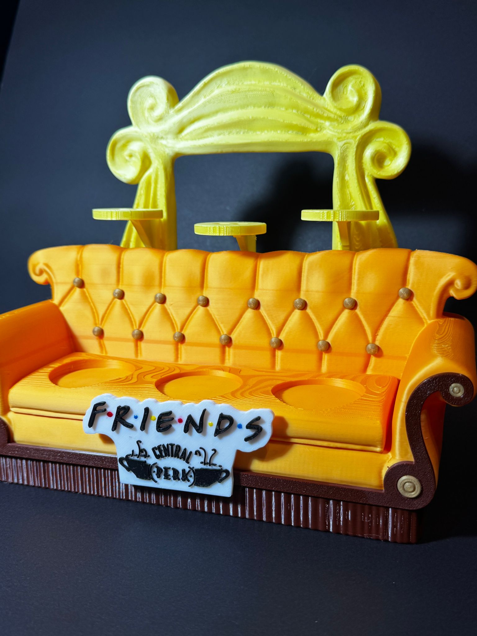Canapea Friends pentru colectia McDonald's